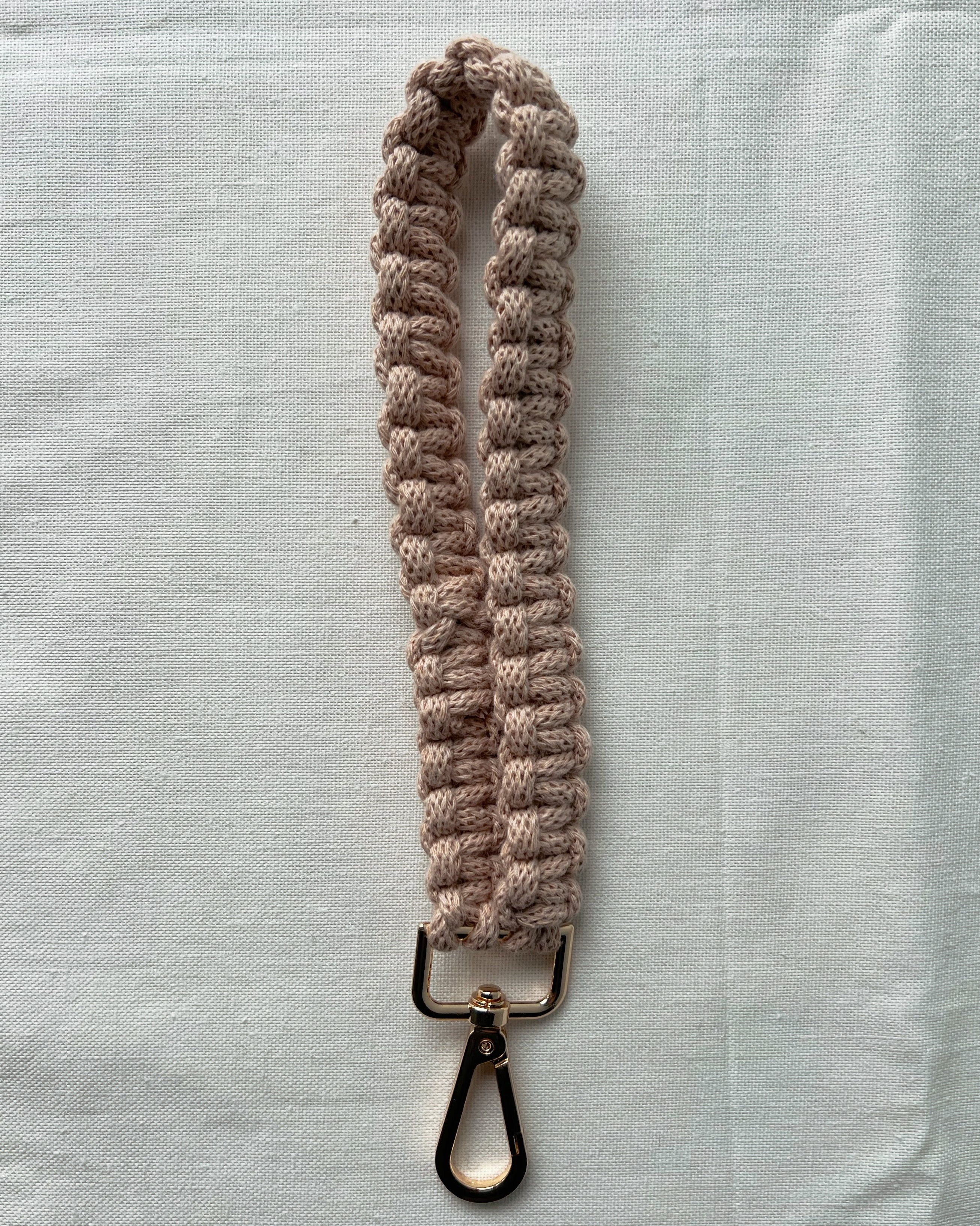 The Macramé Hanyard