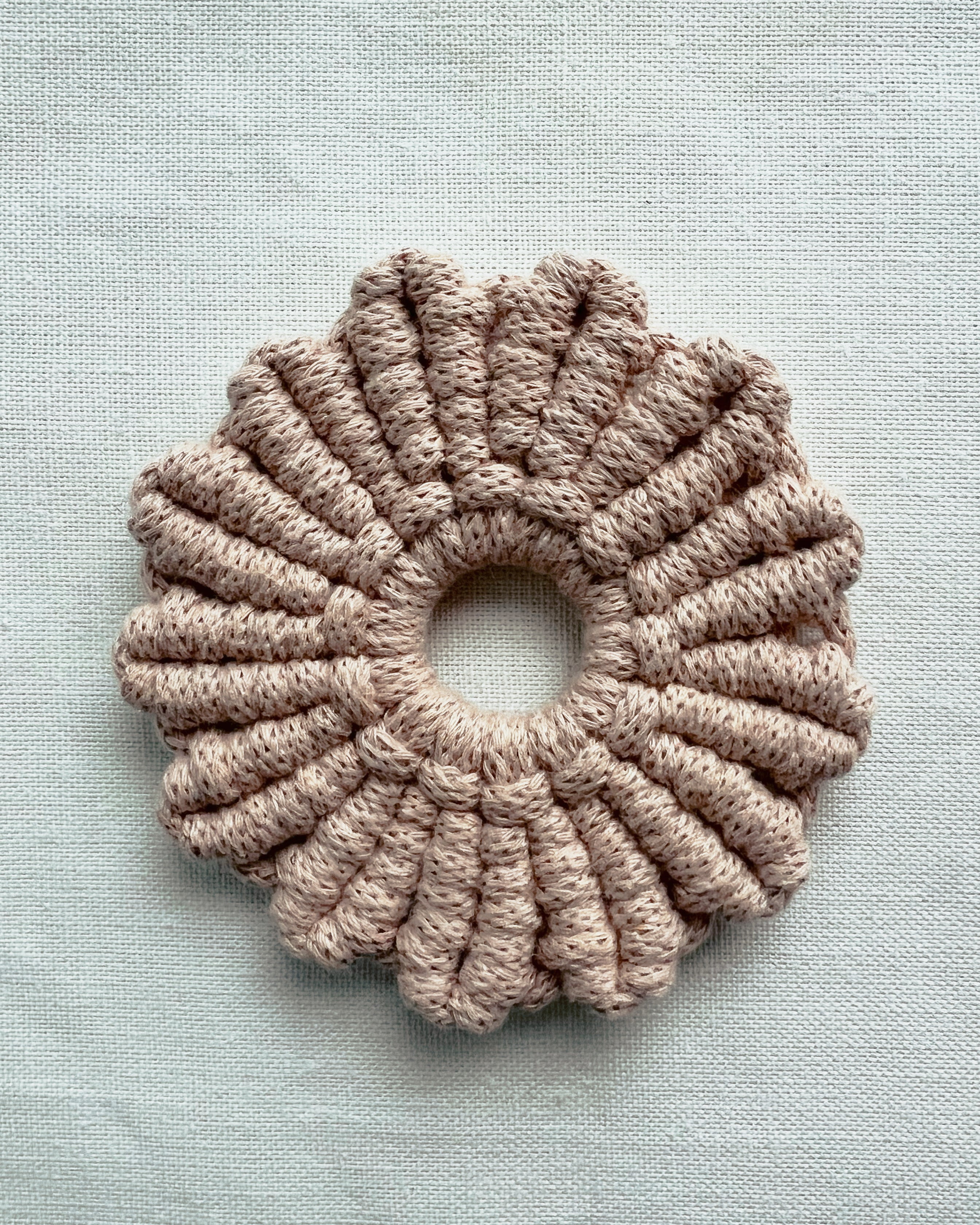 The Knotted Daisy Coaster